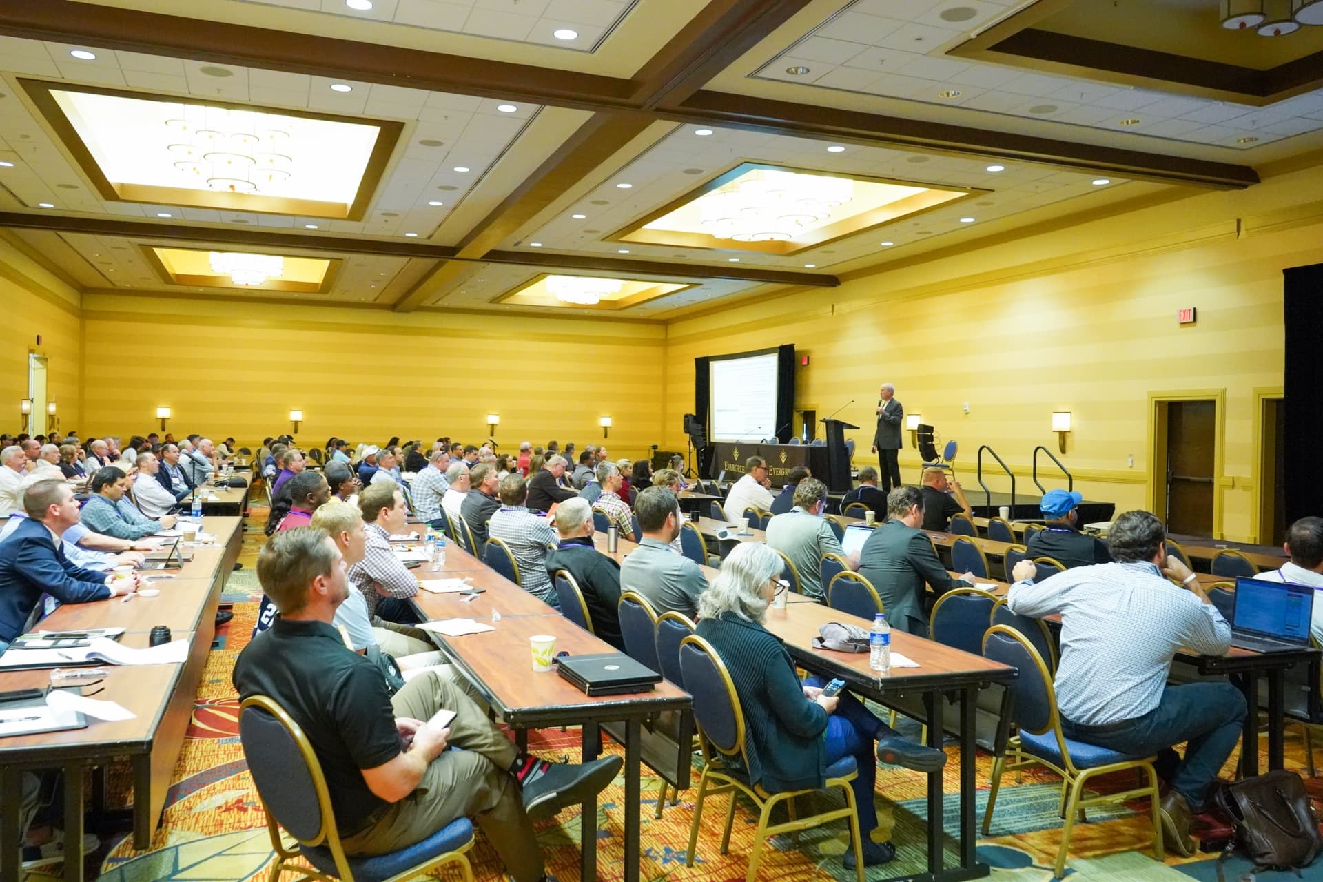 A packed session at SECO with hundreds of attendees